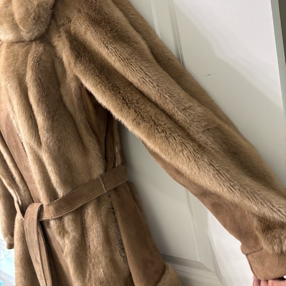 Lilli Ann by Adolph Schumer Faux Fur Genuine Leather Coat *read description - Picture 3 of 16